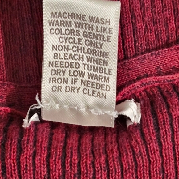 Cache Burgundy Ribbed V-Neck Sweater Women’s Size S – 100% Cotton. - Picture 7 of 7
